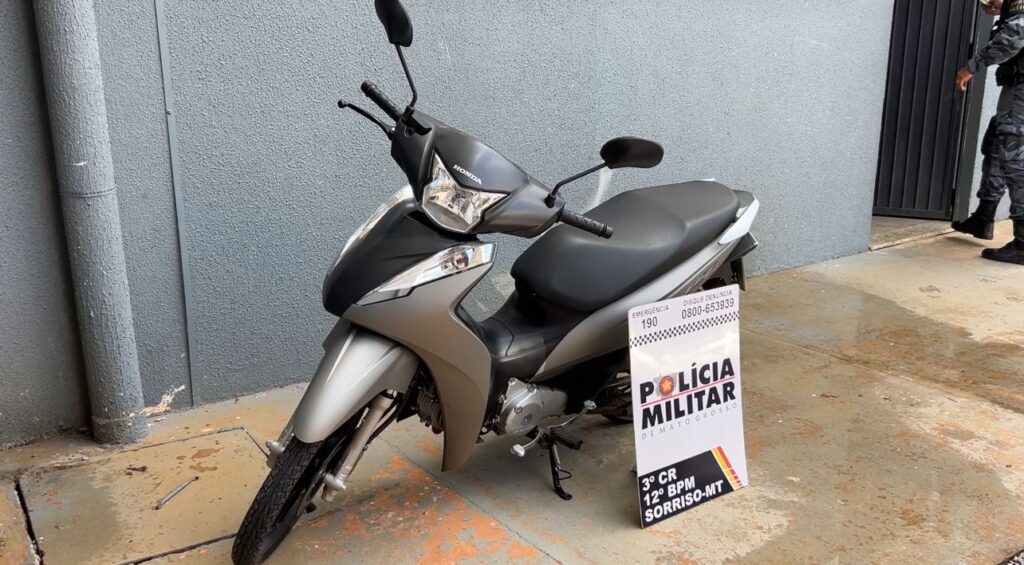 PM recupera motocicleta furtada no Residencial Mário Raiter em Sorriso