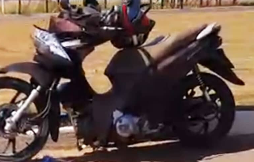 Mulher fica ferida após colidir com um poste na MT-242 em Sorriso